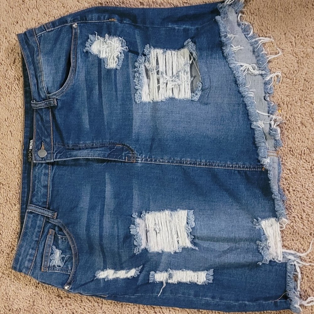 Fashion nova skirt